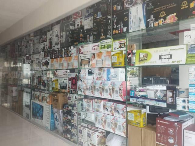 Hotel Shop For Sale In Main Kunwar Block Top City 1, Parking Space For 1000 Cars