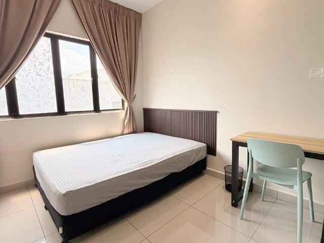 Hotel Style Bandar Mahkota Cheras, Nearby【MRT】Sri Raya Station KG28 3 Minutes To AEON Mall Mahkota Cheras
