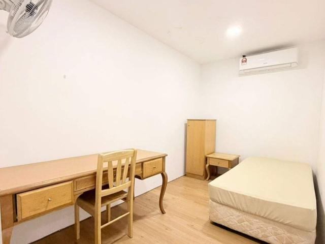Hotel Style Kenari Puchong 2 Mins‼️To IOI Boulevard 5 Mins To IOI Puchong LRT ️6 Mins To IOI Mall