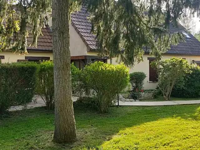Houdan 78550 Achat / Vente maison 7 pièces t7 jardin terrasse
