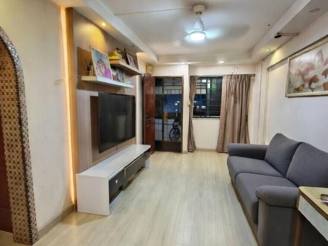 Hougang Avenue 5 Hougang, HDB 2 Rooms
