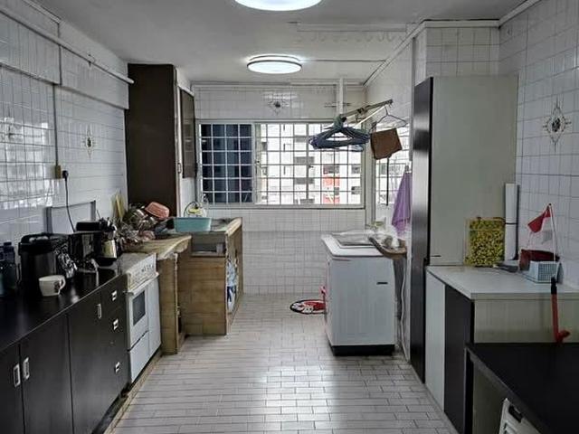 Hougang Avenue 8 Hougang, HDB 3 Rooms