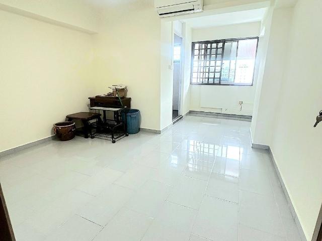 Hougang Avenue 8 Hougang, HDB 4 Rooms
