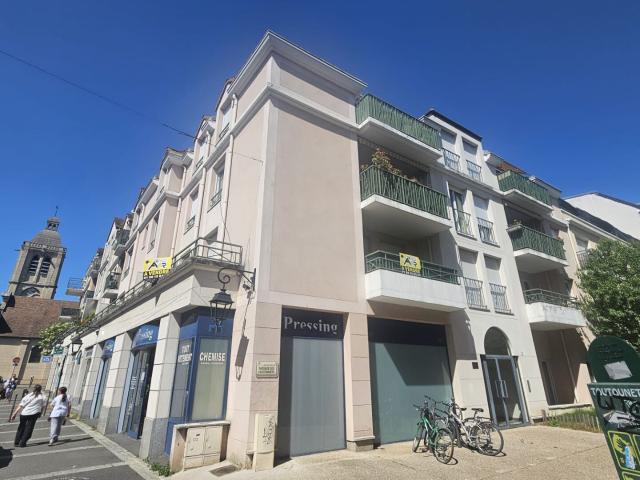 HOUILLES CENTRE VILLE* APPT F2 avec Balcons