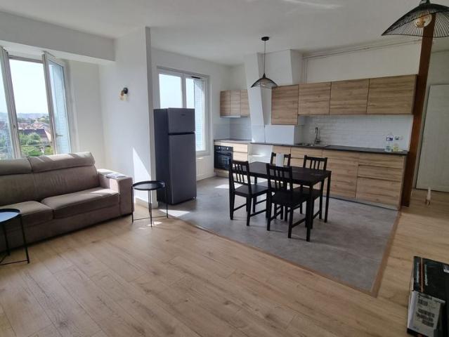 HOUILLES RER A Duplex Meubl� 3P