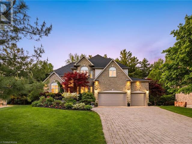 House with pool and garden