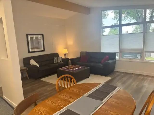 House 4 Bedroom For Rent Calgary AB 4000 ELS101584345