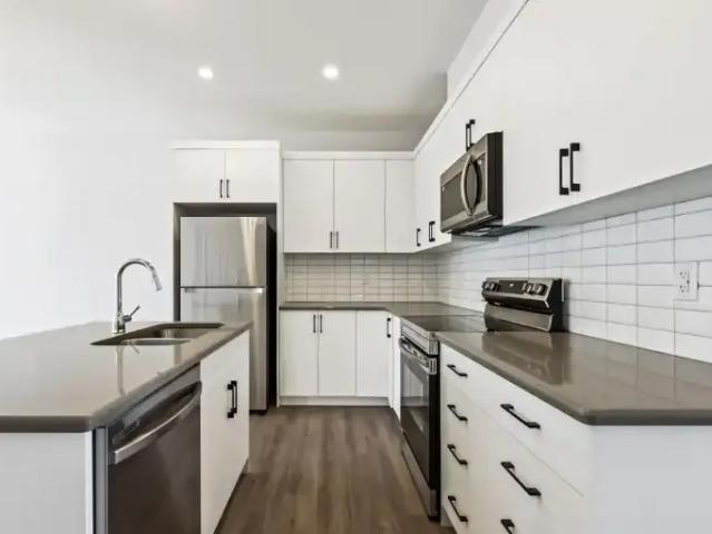 House 4 Bedroom For Rent Calgary AB 2050 ES105100623