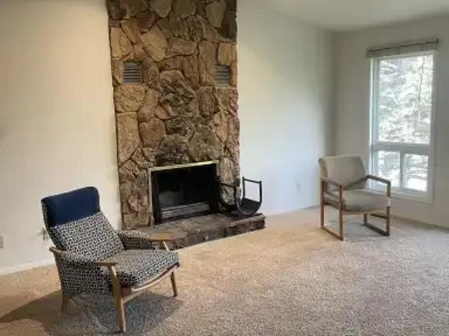 House 4 Bedroom For Rent Calgary AB 2100 ES104181888