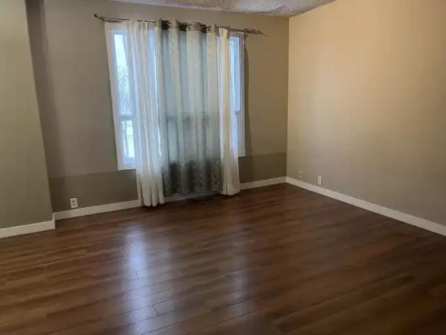 House 4 Bedroom For Rent Calgary AB 2250 ES104711352