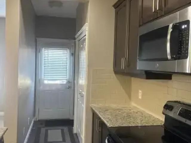 House 4 Bedroom For Rent Calgary AB 2300 ES101773543