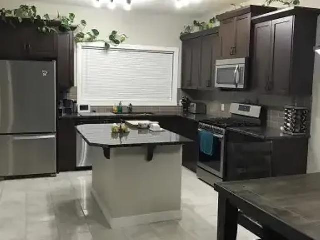House 4 Bedroom For Rent Calgary AB 2500 ES105185968