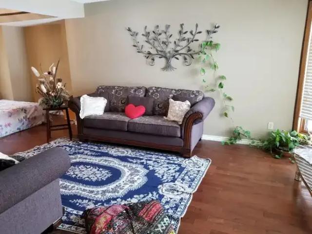 House 4 Bedroom For Rent Calgary AB 2500 ES103151911