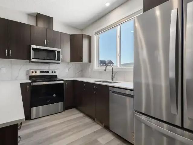 House 4 Bedroom For Rent Calgary AB 2600 ELS101826869