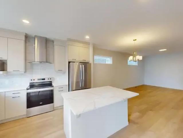 House 4 Bedroom For Rent Calgary AB 2600 ES103151670