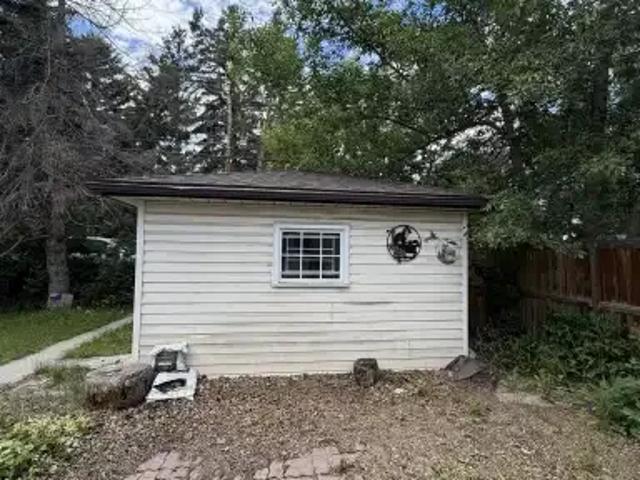 House 4 Bedroom For Rent Calgary AB 2650 ES104182079