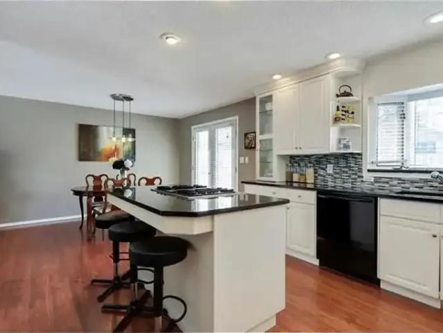 House 4 Bedroom For Rent Calgary AB 2700 ES104179924