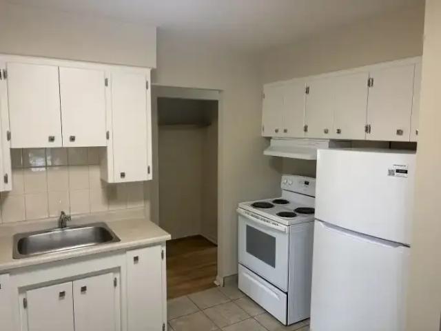 House 4 Bedroom For Rent Calgary AB 2700 ES102715402
