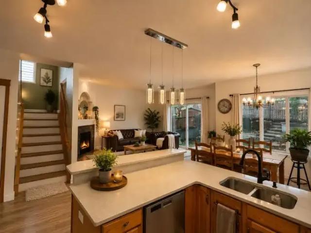 House 4 Bedroom For Rent Calgary AB 2900 ES105023356