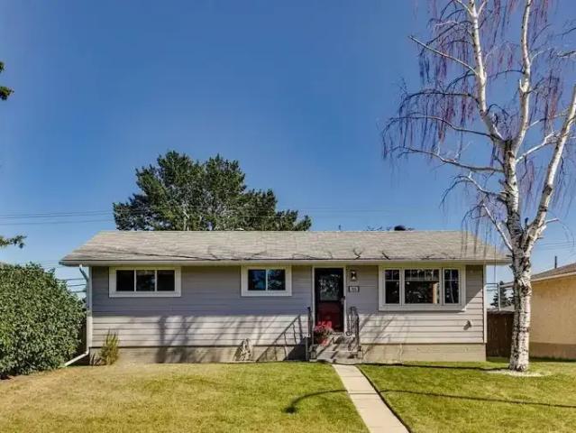 House 4 Bedroom For Rent Calgary AB 3100 ES104181101