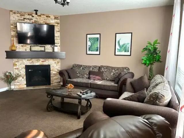 House 4 Bedroom For Rent Calgary AB 3500 ES103770502