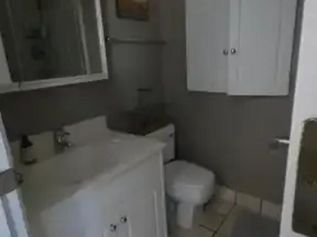 House 4 Bedroom For Rent Calgary AB 3795 ES104179511