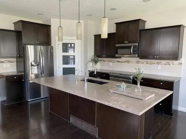 House 4 Bedroom For Rent Calgary AB 3850 ES102658552