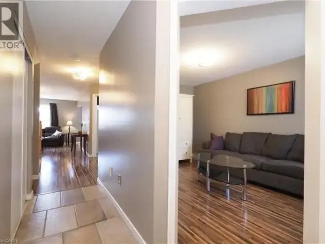 House 4 Bedroom For Rent Cambridge ON 2900 ES103338510
