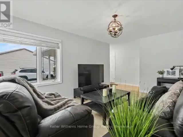 House 4 Bedroom For Rent Cambridge ON 3800 ES104842018