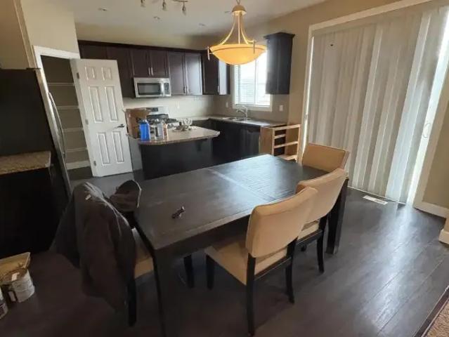 House 4 Bedroom For Rent Airdrie AB 2650 ELS102518730