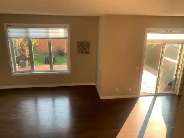 House 4 Bedroom For Rent Airdrie AB 2900 ES105150827