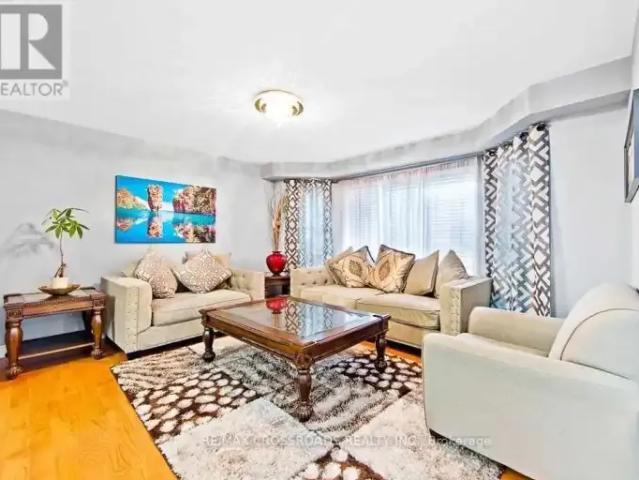 House 4 Bedroom For Rent Ajax ON 3200 ES103243643