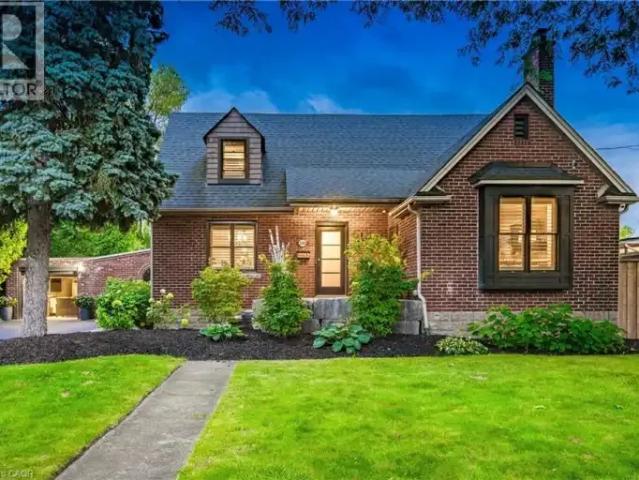 House 4 Bedroom For Rent Burlington ON 9000 ES103338507
