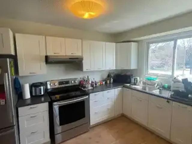 House 4 Bedroom For Rent Guelph ON 3200 ES102243015