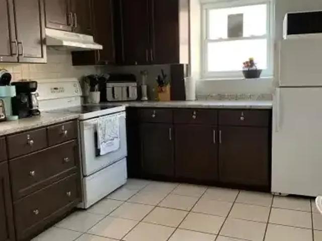 House 4 Bedroom For Rent Guelph ON 600 ELS102243014