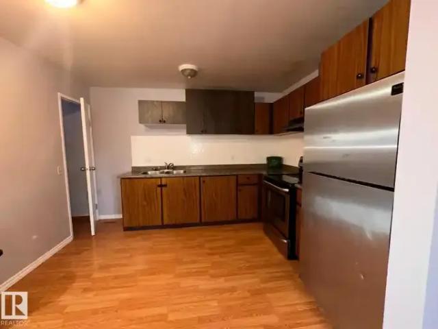 House 4 Bedroom For Rent Edmonton AB 1800 ES103840293