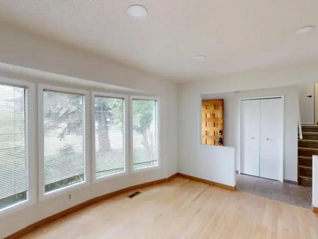 House 4 Bedroom For Rent Edmonton AB 2100 ES102952046