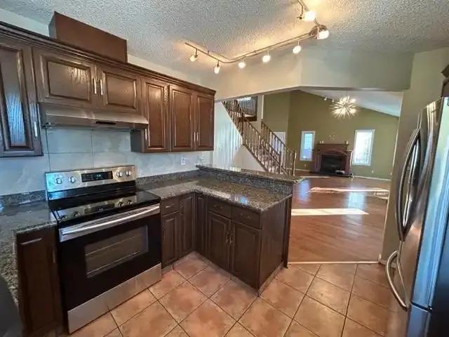 House 4 Bedroom For Rent Edmonton AB 2250 ES102770645