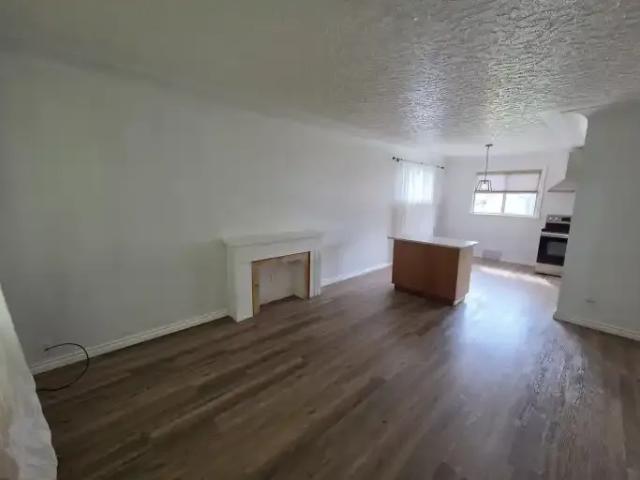 House 4 Bedroom For Rent Edmonton AB 2250 ES104000128