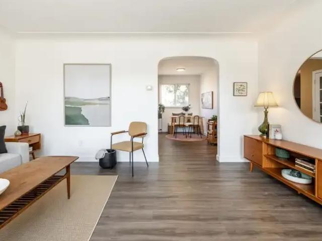 House 4 Bedroom For Rent Edmonton AB 2350 ES102770893