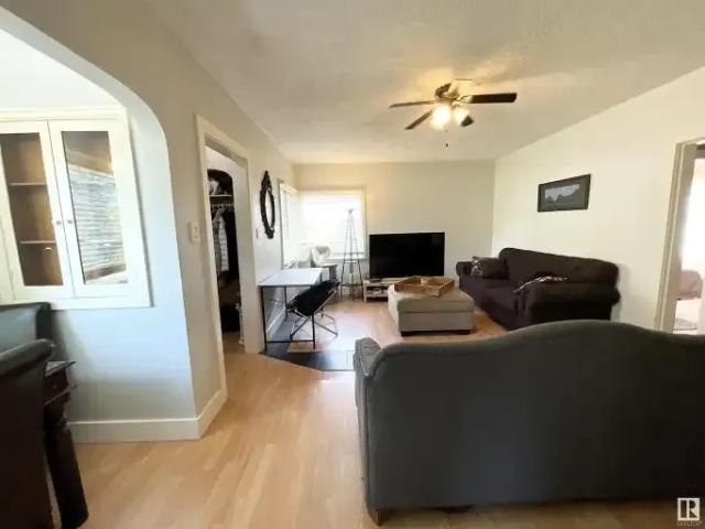 House 4 Bedroom For Rent Edmonton AB 2350 ES105072004