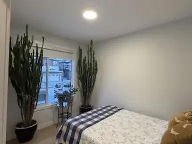 House 4 Bedroom For Rent Edmonton AB 2700 ELS97230061