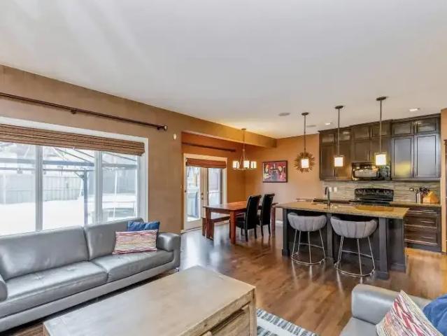 House 4 Bedroom For Rent Edmonton AB 2850 ES104888760