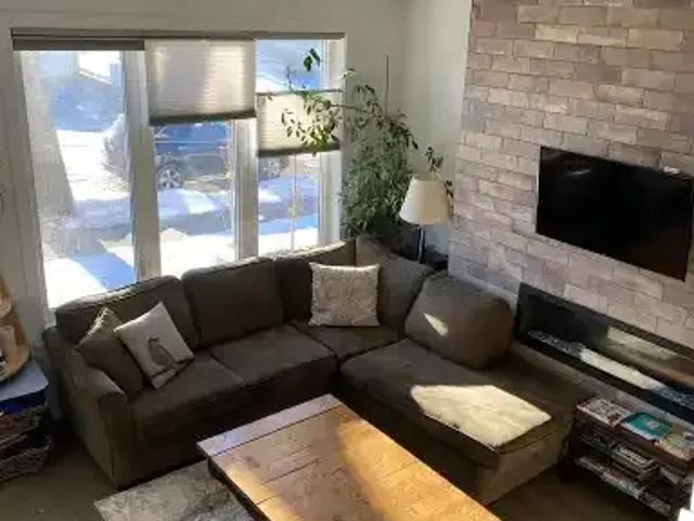 House 4 Bedroom For Rent Edmonton AB 2950 ES102578515