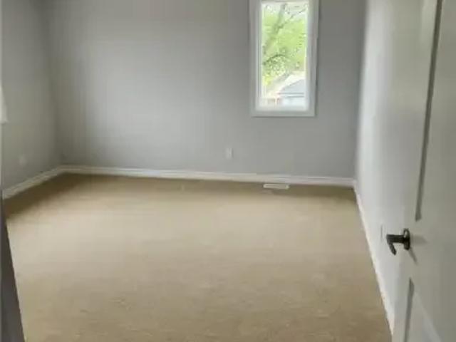 House 4 Bedroom For Rent Fort Erie ON 2750 ES105281881