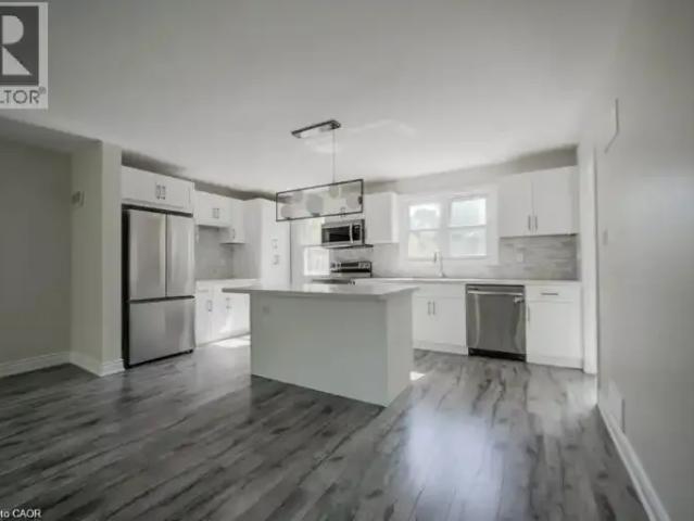 House 4 Bedroom For Rent Kitchener ON 2650 ES104638567