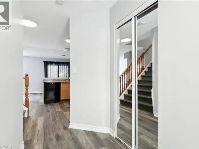 House 4 Bedroom For Rent Kitchener ON 2895 ES104000198