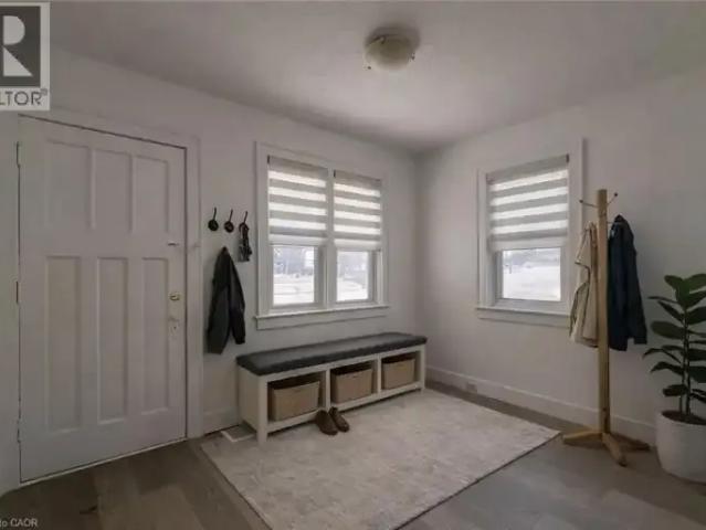 House 4 Bedroom For Rent Kitchener ON 2395 ES101186235