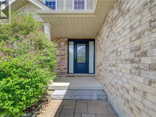House 4 Bedroom For Rent Kitchener ON 3800 ES103338561