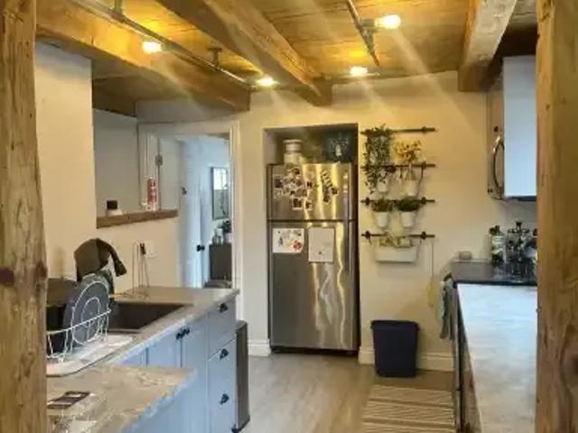 House 4 Bedroom For Rent Kingston ON 3395 ES99720270